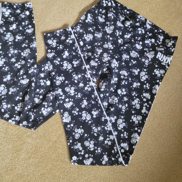 PINK Victoria's Secret  leggings - Picture 2 of 7
